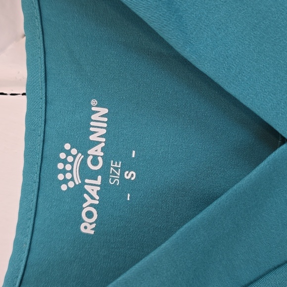 Scrub top - Picture 2 of 3